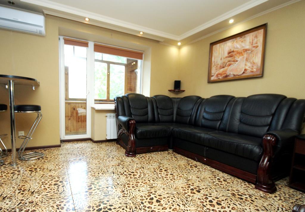 Pechersk Apartment In Kiev Center Habitación foto